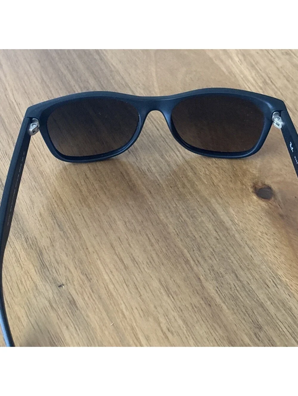 Ray-Ban RB2132 New Wayfarer Sunglasses w/ Case